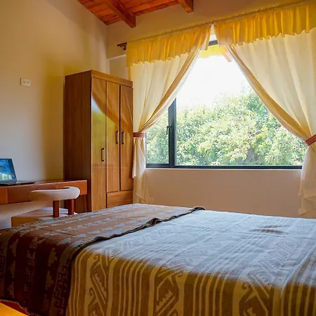 Laguna De Cuicocha Guest House Urcusiqui Exterior photo
